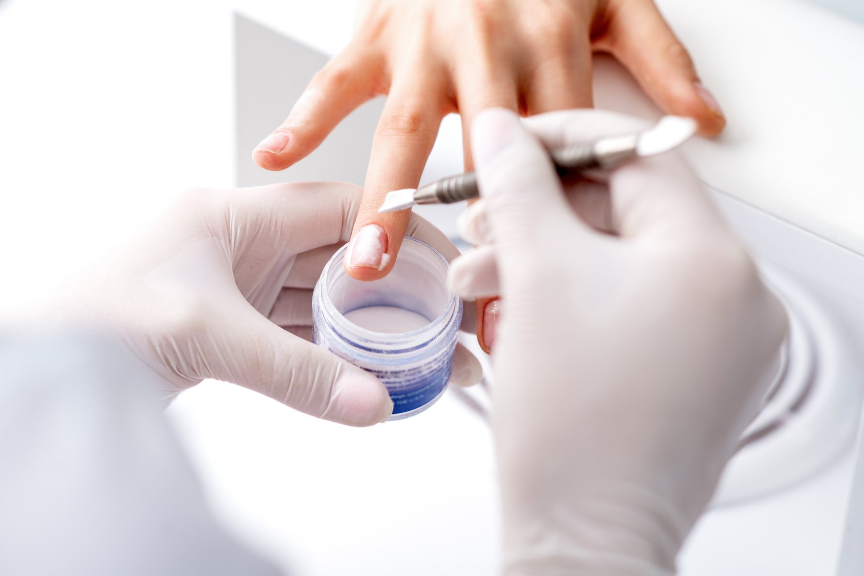 Process of Applying Acrylic Powder on the Nails